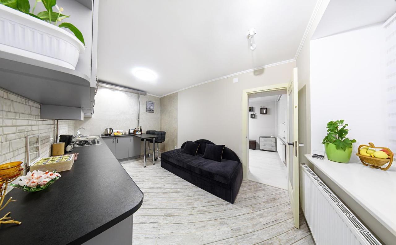 Joy Box Apartments Lviv Ngoại thất bức ảnh