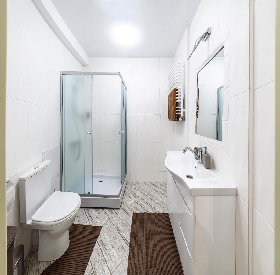 Joy Box Apartments Lviv Ngoại thất bức ảnh